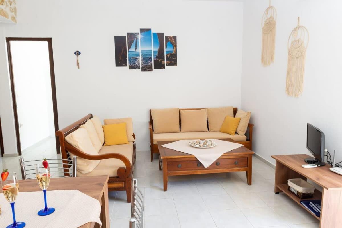 Atlantic Cave Haven-Seaside, Fully Equipped Apartment Kolymbia Exterior photo